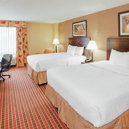 La Quinta Inn & Suites Pittsburgh North McCandless Township Exteriér fotografie