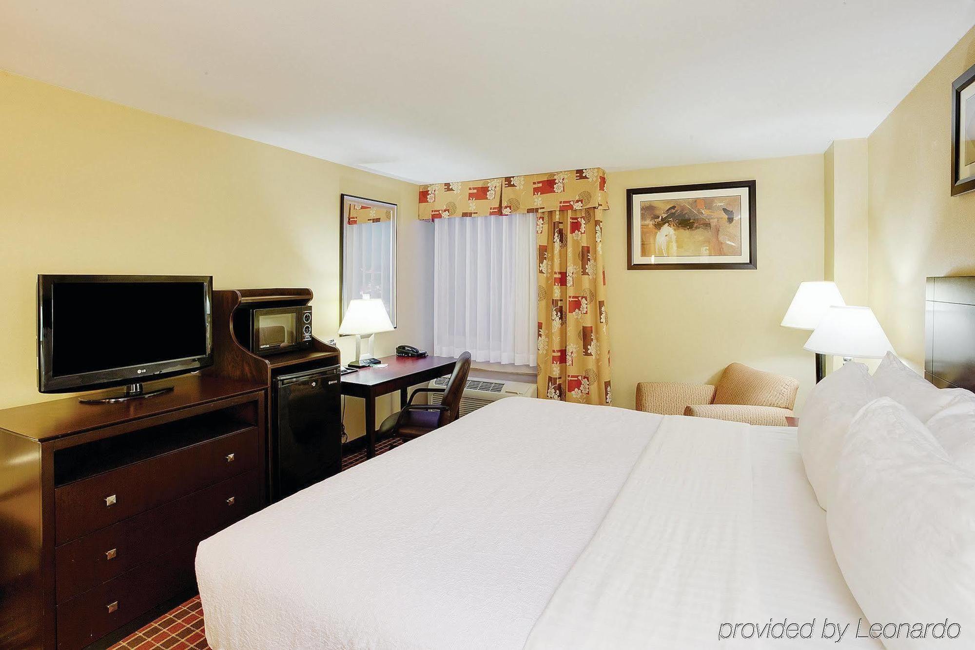 La Quinta Inn & Suites Pittsburgh North Exteriér fotografie